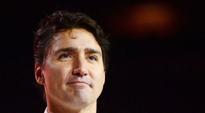 Thủ Tướng Justin Trudeau mời ông Trump thăm Canada