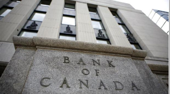 Ngân hàng Canada giữ lãi suất ở mức 0.5%