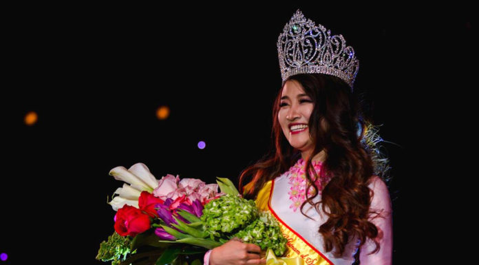 Amber Nguyễn Thị Lan Anh đoạt giải 'Hoa Khôi Liên Trường 2017'