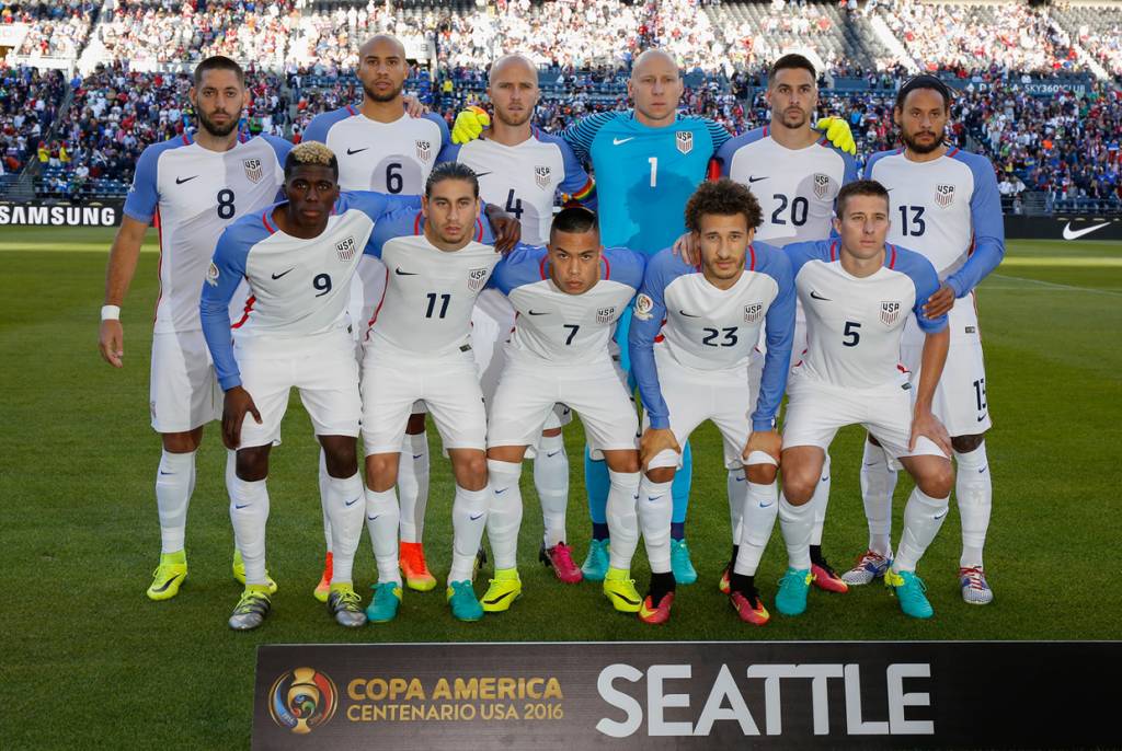 Ðội tuyển Mỹ trước trận đấu tứ kết với Ecuador diễn ra trên sân CenturyLink Field, Seattle, Washington ngày 16 tháng 6, 2016. (Hình: Getty Images)
