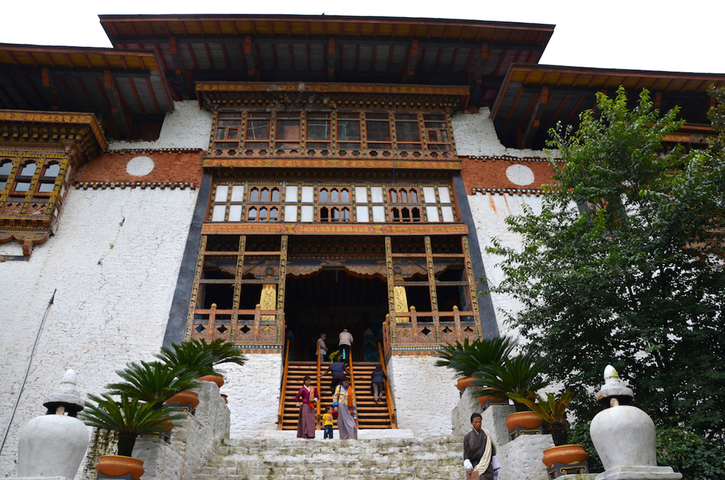 Cổng vào Punakha Dzong. (Hình: ATNT Tours & Travel)