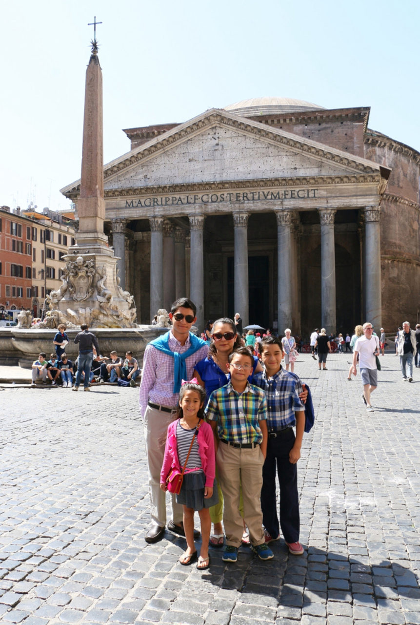 Ðền Pantheon xây cách nay 2,000 năm. (Hình: Trịnh Hảo Tâm)