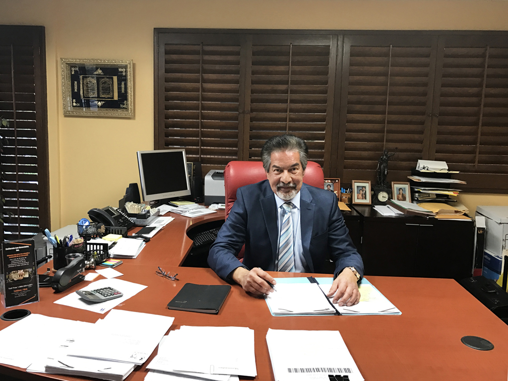 Các luật sư và toàn thể nhân viên California Law Associates, Inc.
