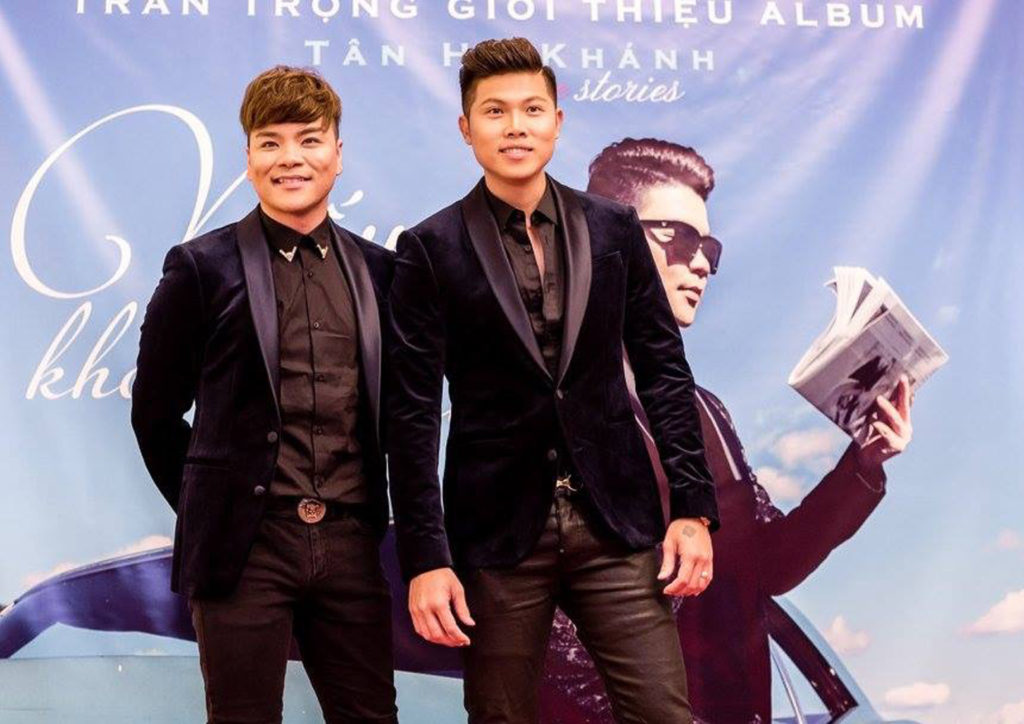 Đôi song ca Mạnh Quân (phải) và Tân Hy Khánh. (Hình: Ca sĩ cung cấp)