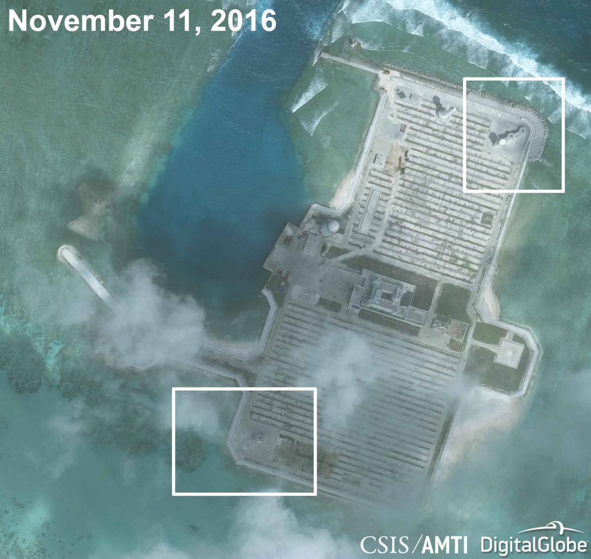 Hình chụp ngày 11 tháng 11, 2016 các pháo đài trên đảo nhân tạo Ðá Châu Viên - Cuarteron Reef (Trung Quốc gọi là Huayang Jiao - Hoa Dương Tiêu). (Hình: CSIS)