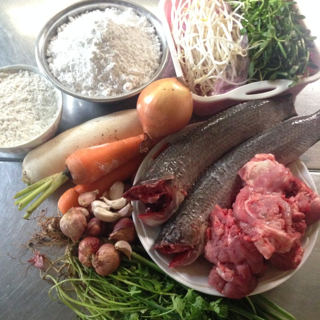 banh-canh-ca-loc-01