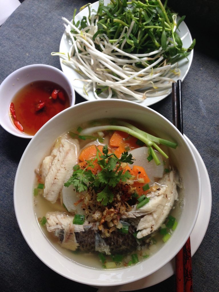 banh-canh-ca-loc-05