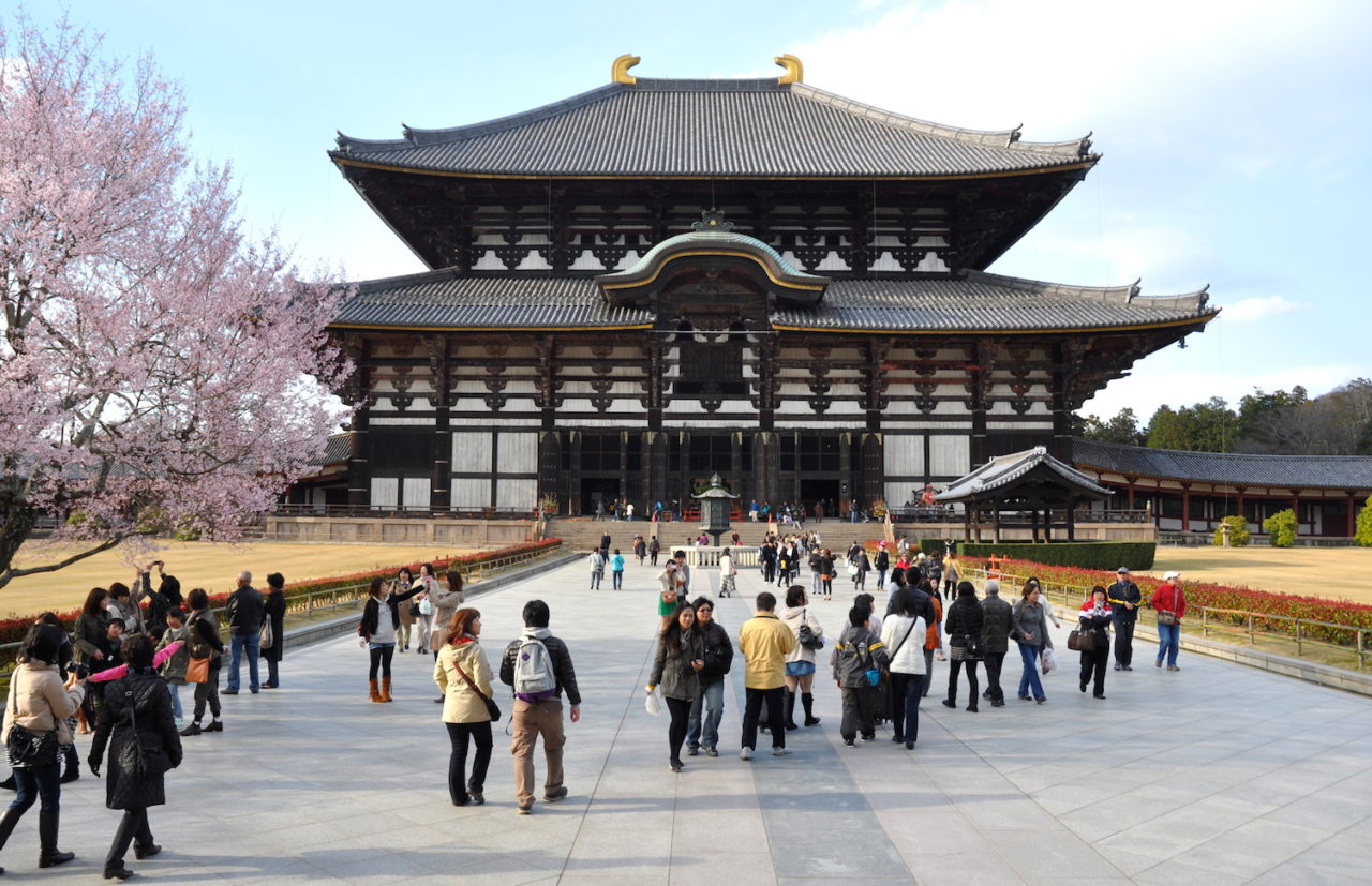 Ngôi chùa gỗ Todaiji lớn nhất thế giới. (Hình: ATNT Tours & Travel)