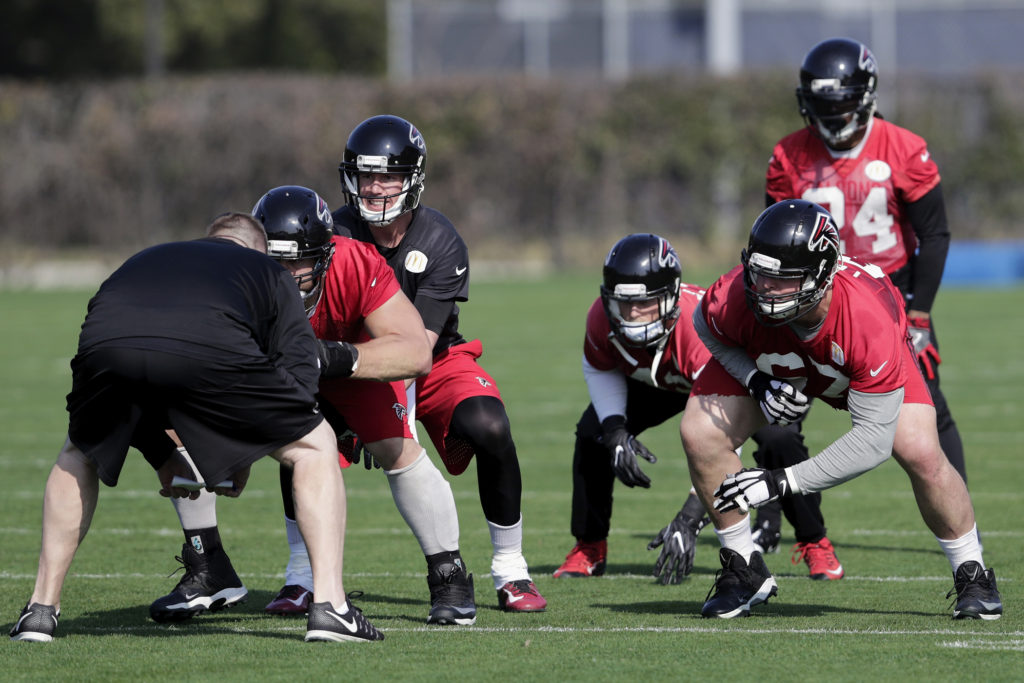 Các đấu thủ đội Atlanta Falcons tập dượt trong ngày 2 Tháng Hai, 2017, chuẩn bị cho trận Super Bowl LI so tài với New England Patriots diễn ra tại Houston, Texas ngày 5 Tháng Hai, 2017. (Hình: Getty Images)
