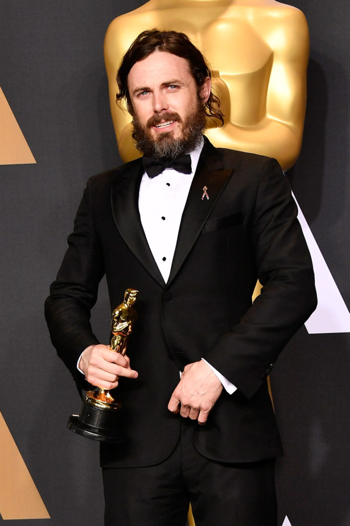 Diễn viên Casey Affleck nhận giải “Nam diễn viên xuất sắc nhất.” (Hình: Frazer Harrison/Getty Images)