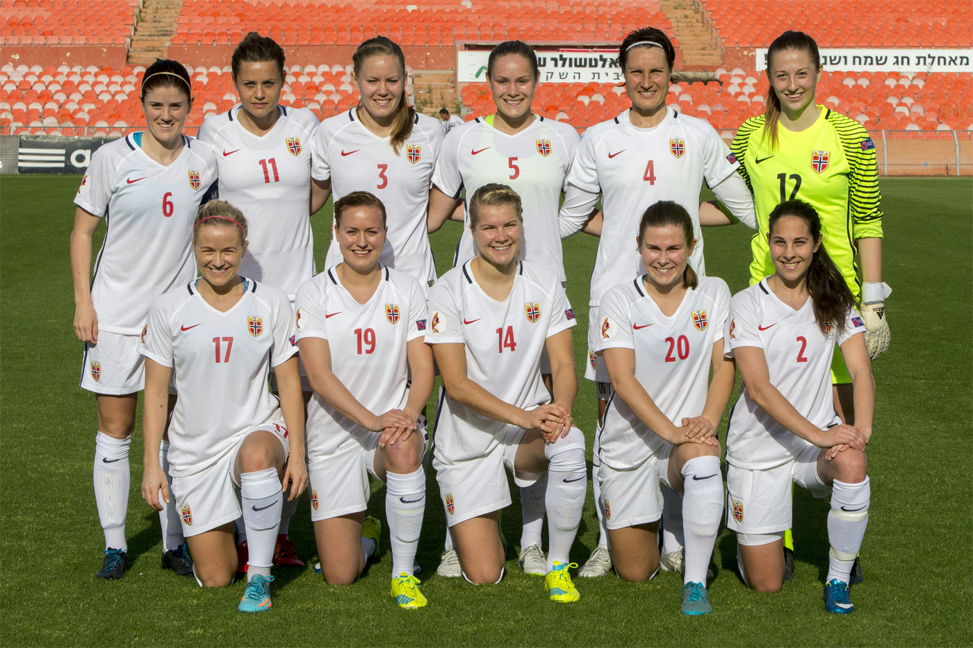 Ðội tuyển nữ Norway trước trận đấu với Israel diễn ra tại Ramat Gan Stadium, Ramat Gan City, Israel ngày 6 Tháng Tư 2016. (Hình: Getty Images)