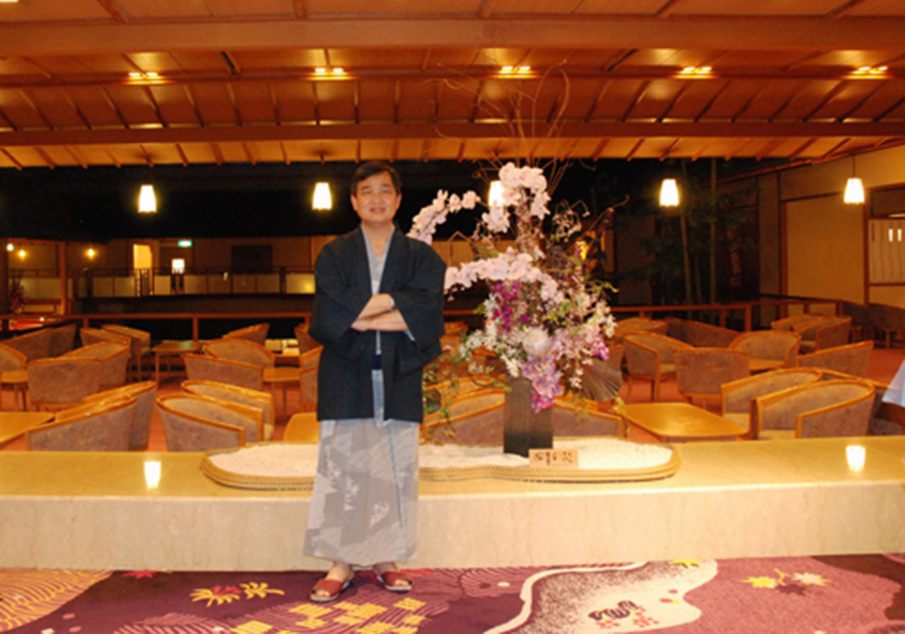 Khoác lên người bộ kimono truyền thống Nhật Bản. (Hình: Trần Nguyên Thắng cung cấp)