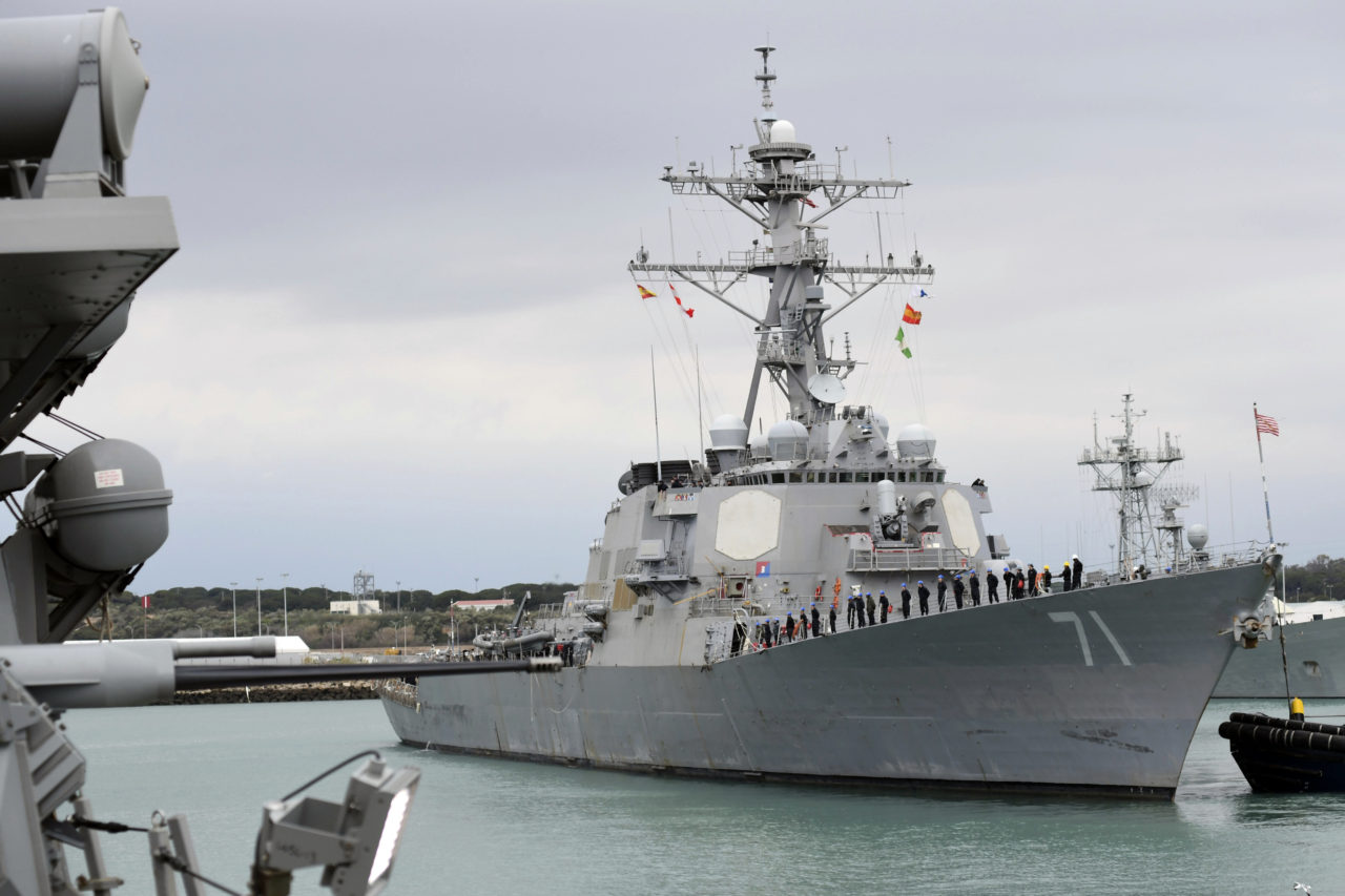 Khu trục hạm USS Ross ở biển Ðịa Trung Hải. (Hình minh họa: Mass Communication Specialist 3rd Class Ford Williams/U.S. Navy via AP)