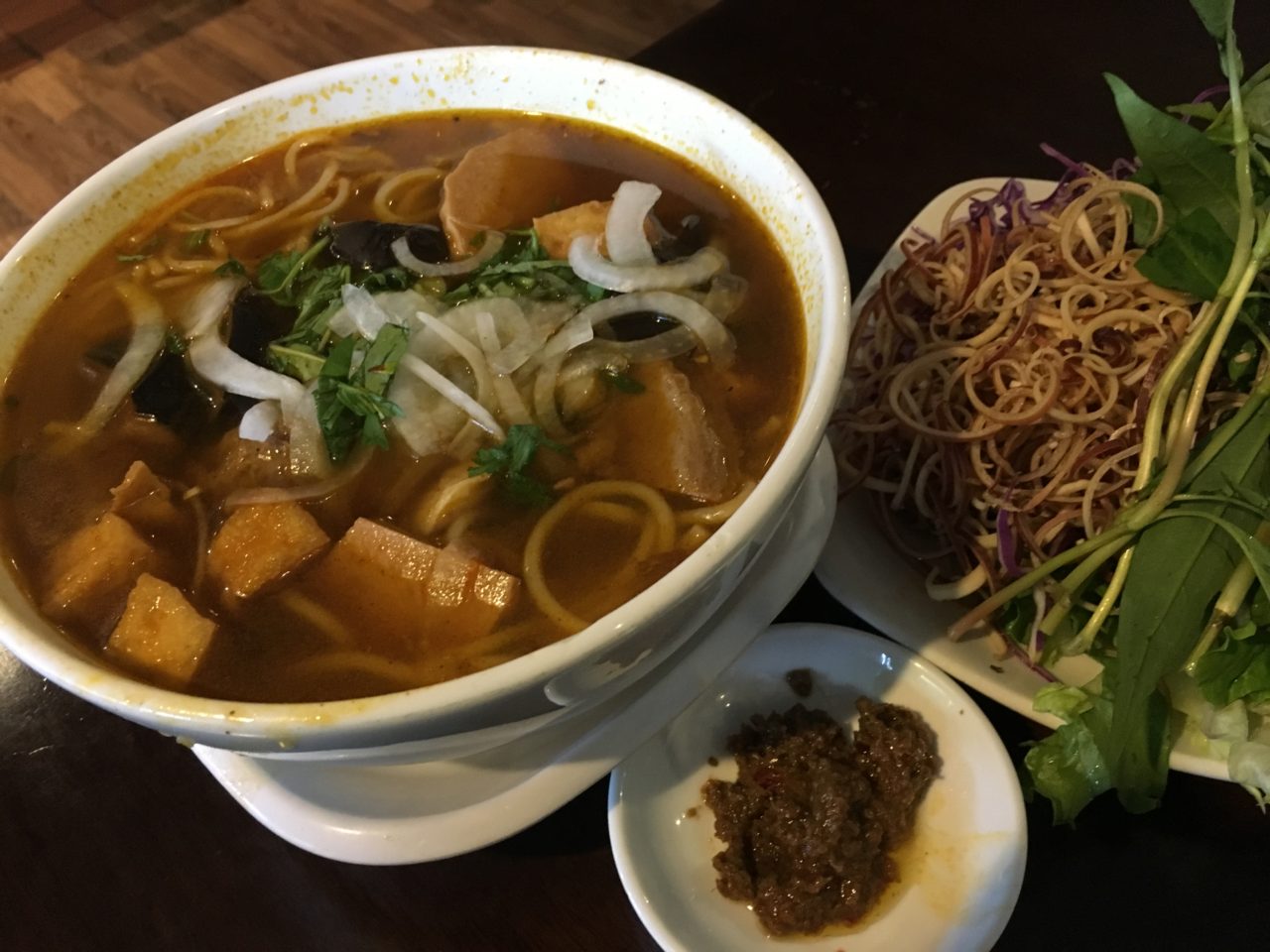 "Bún bò Huế" at Bồ Đề Tịnh Tâm Chay restaurant. (Photo: Titi Mary Trần/ Người Việt)