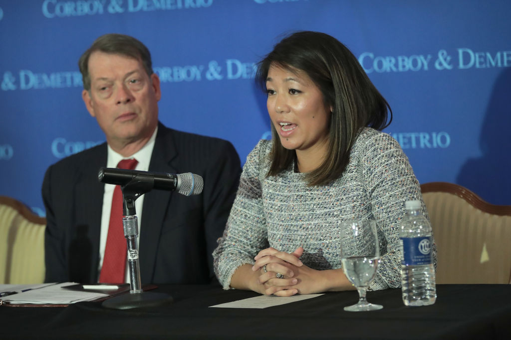 Tại buôi họp báo, cô Crystal cám ơn sự ủng hộ của mọi người và hi vọng chuyện tương tự không xảy ra trong tương lai. (Hình: Scott Olson/Getty Images)