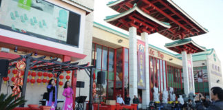 Khai mạc chợ hoa xuân tết Mậu Tuất 2018