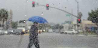 Miền Nam California có mưa lớn