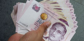 Singapore lì xì dân