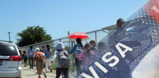 Mỹ lên kế hoạch bố ráp du học sinh ở quá hạn visa