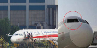 Máy bay Trung Quốc bể kiếng buồng lái, phi công bị hút nửa người ra ngoài
