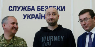 Nhà báo Nga "bị bắn chết ở Ukraine" bất ngờ xuất hiện