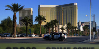 Mandalay Bay chối bỏ trách nhiệm vụ thảm sát ở Las Vegas