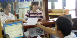 Video Cán bộ thuế cưa đôi tiền trốn thuế với doanh nghiệp