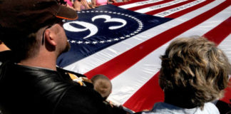 Trump ca ngợi những người hy sinh trên chuyến bay 9/11 ở Pennsylvania