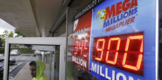 Video Powerball lên tới $430 triệu; Mega Millions lên $900 triệu