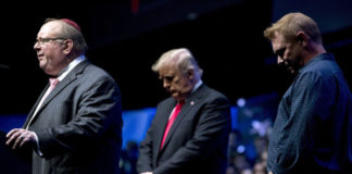 Video TT Trump thăm Pittsburgh trong lúc có phản đối và ủng hộ