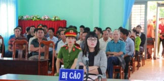 Video Bôi sơn cờ Cộng Sản, blogger Huỳnh Thục Vy bị 2 năm 9 tháng tù