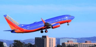 Video Máy bay Southwest phải quay lại vì ai đó ‘để quên con tim’