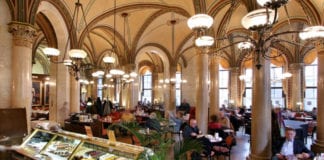 Video Thế giới trong tầm tay: Vienna - Thủ đô cổ kính của ÁoVideo Thế giới trong tầm tay: Vienna - Thủ đô cổ kính của Áo