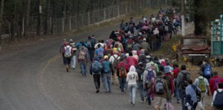 Video Thêm một đoàn di dân ‘caravan’ trên đường tới Mexico