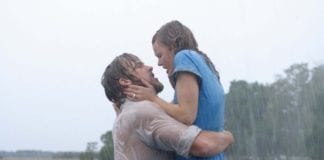 Một cảnh trong phim “The Notebook.” (Hình: madisonmovie.org)