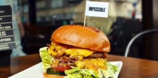 Video Giới chăn nuôi bò ở Mỹ đòi định nghĩa rõ ràng thế nào là ‘thịt’