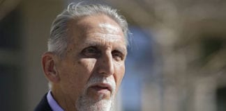 Video Bị tù oan 38 năm, một ông ở California được bồi thường $21 triệu