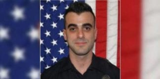 Video Nhân viên Sở Cảnh Sát Florida lấy cắp súng bán cho tiệm cầm đồ