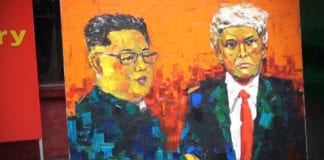 Độc đáo ở Hà Nội: Cửa hàng trưng bày tranh Tổng Thống Trump và Chủ Tịch Kim