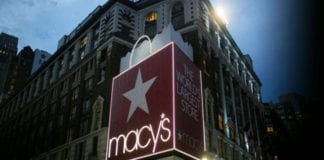 Video Thua lỗ trong mùa lễ, Macy’s sa thải 100 nhân viên cấp điều hành