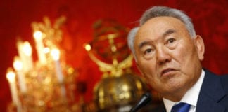 30 năm làm Tổng Thống Kazakhstan, đất nước không ổn định, từ chức