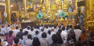 Video Chùa Ba Vàng thanh minh về việc ‘kinh doanh thỉnh vong’