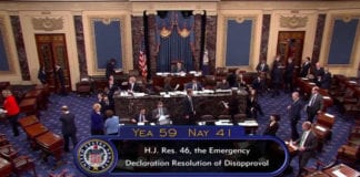 12 thượng nghị sĩ Cộng Hòa chống lệnh khẩn trương của TT Trump