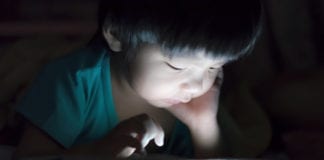 Video tin trong ngày WHO khuyến cáo trẻ dưới 1 tuổi không nên xem TV