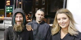 Video Lừa gạt hàng ngàn người qua GoFundMe, một bà lãnh án 4 năm tù