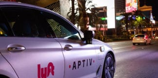 Video Hãng Lyft bị hành khách tố ngụy tạo vụ ói trên xe để vòi thêm tiền