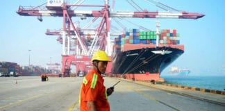 Trung Quốc tuồn hàng ra ngoài, gắn nhãn ‘Made in Vietnam’ né thuế Mỹ