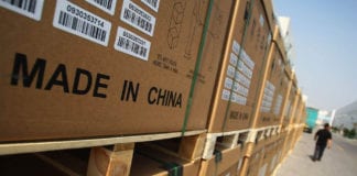 Thương chiến với Mỹ, kinh tế Trung Quốc phát triển chậm nhất từ 1990