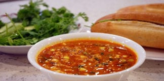 Video Người Việt Bếp Việt: Làm nước sốt chan bánh mì đặc biệt