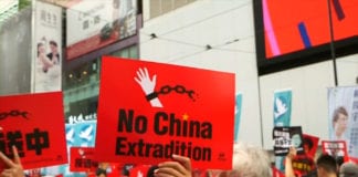 Joshua Wong: Carrie Lam ‘rút dự luật dẫn độ là quá trễ.’